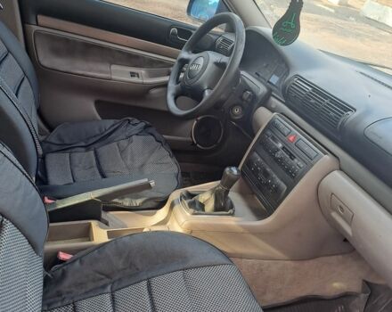 Ауді А4 2001 у Изюме на Automoto.ua Синій Ауді А4, об'ємом двигуна 2.5 л та пробігом 223 тис. км за 629 $, фото 2 на Automoto.ua
