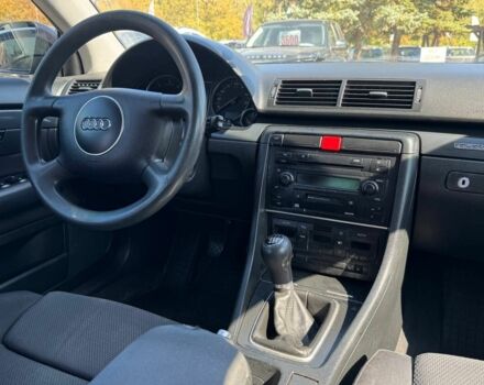 Синий Ауди А4, объемом двигателя 2.5 л и пробегом 225 тыс. км за 4800 $, фото 8 на Automoto.ua