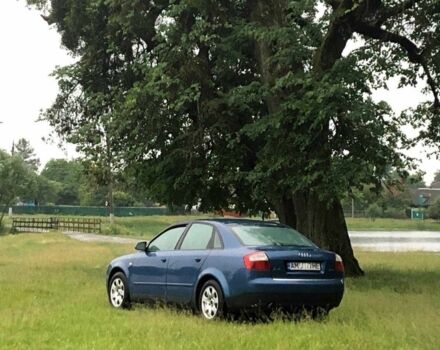 Синий Ауди А4, объемом двигателя 2 л и пробегом 228 тыс. км за 4000 $, фото 1 на Automoto.ua