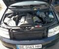 Синий Ауди А4, объемом двигателя 1.6 л и пробегом 237 тыс. км за 6000 $, фото 1 на Automoto.ua