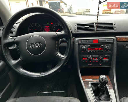 Синій Ауді А4, об'ємом двигуна 1.9 л та пробігом 294 тис. км за 4900 $, фото 13 на Automoto.ua