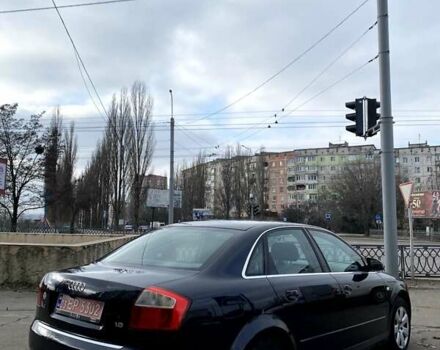 Синій Ауді А4, об'ємом двигуна 1.6 л та пробігом 305 тис. км за 5100 $, фото 1 на Automoto.ua