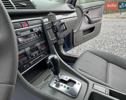 Синій Ауді А4, об'ємом двигуна 2 л та пробігом 205 тис. км за 4550 $, фото 61 на Automoto.ua