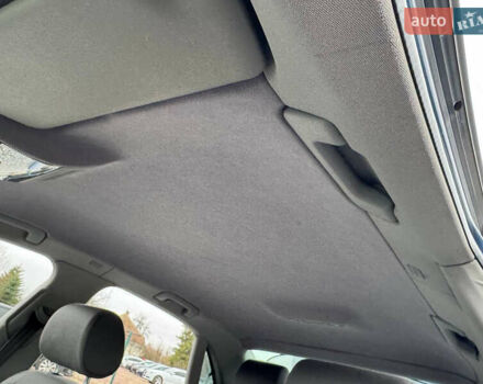 Синій Ауді А4, об'ємом двигуна 2 л та пробігом 205 тис. км за 4550 $, фото 56 на Automoto.ua