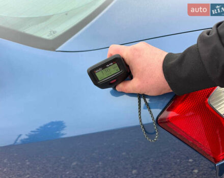 Синій Ауді А4, об'ємом двигуна 2 л та пробігом 205 тис. км за 4550 $, фото 86 на Automoto.ua