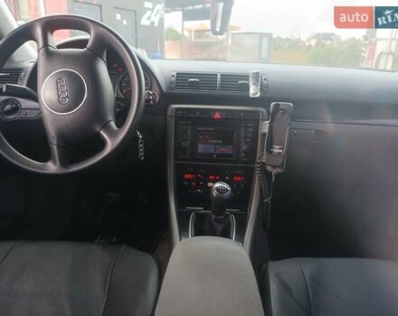 Синій Ауді А4, об'ємом двигуна 1.9 л та пробігом 365 тис. км за 4600 $, фото 3 на Automoto.ua