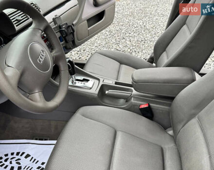 Синій Ауді А4, об'ємом двигуна 2 л та пробігом 205 тис. км за 4550 $, фото 51 на Automoto.ua
