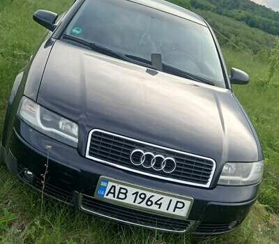 Синий Ауди А4, объемом двигателя 2 л и пробегом 240 тыс. км за 5000 $, фото 1 на Automoto.ua