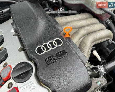 Синій Ауді А4, об'ємом двигуна 2 л та пробігом 205 тис. км за 4550 $, фото 83 на Automoto.ua