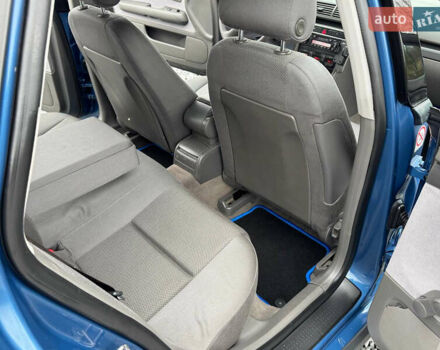 Синій Ауді А4, об'ємом двигуна 2 л та пробігом 205 тис. км за 4550 $, фото 69 на Automoto.ua