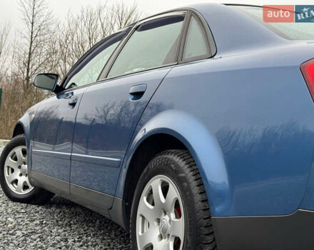 Синій Ауді А4, об'ємом двигуна 2 л та пробігом 205 тис. км за 4550 $, фото 32 на Automoto.ua