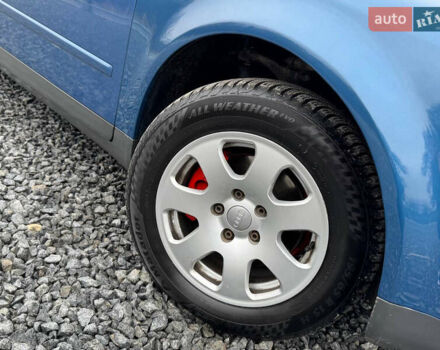 Синій Ауді А4, об'ємом двигуна 2 л та пробігом 205 тис. км за 4550 $, фото 22 на Automoto.ua