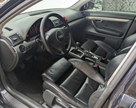 Синій Ауді А4, об'ємом двигуна 1.8 л та пробігом 400 тис. км за 4500 $, фото 3 на Automoto.ua