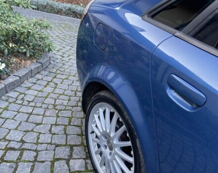 Синий Ауди А4, объемом двигателя 1.6 л и пробегом 258 тыс. км за 4199 $, фото 12 на Automoto.ua