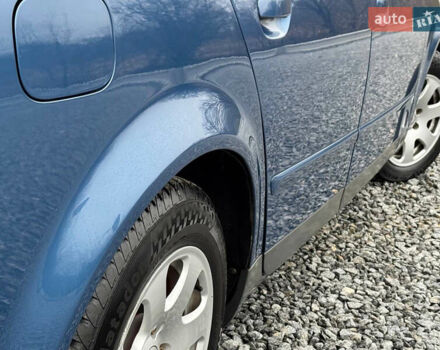 Синій Ауді А4, об'ємом двигуна 2 л та пробігом 205 тис. км за 4550 $, фото 42 на Automoto.ua