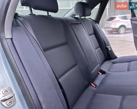 Синій Ауді А4, об'ємом двигуна 2 л та пробігом 238 тис. км за 4999 $, фото 43 на Automoto.ua