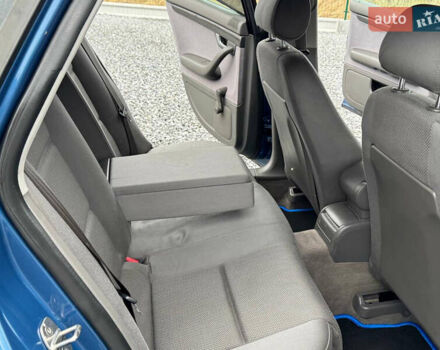 Синій Ауді А4, об'ємом двигуна 2 л та пробігом 205 тис. км за 4550 $, фото 70 на Automoto.ua