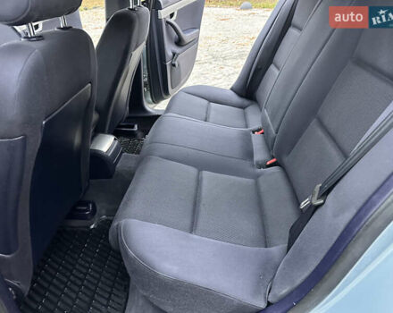Синій Ауді А4, об'ємом двигуна 2 л та пробігом 238 тис. км за 4999 $, фото 46 на Automoto.ua