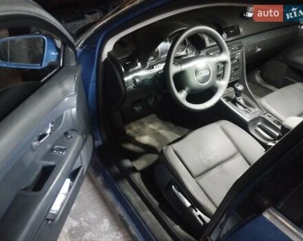 Синий Ауди А4, объемом двигателя 1.8 л и пробегом 320 тыс. км за 6000 $, фото 1 на Automoto.ua