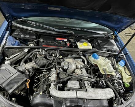 Синій Ауді А4, об'ємом двигуна 2.5 л та пробігом 350 тис. км за 2600 $, фото 5 на Automoto.ua