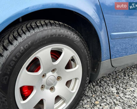 Синій Ауді А4, об'ємом двигуна 2 л та пробігом 205 тис. км за 4550 $, фото 46 на Automoto.ua