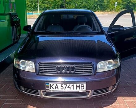 Синий Ауди А4, объемом двигателя 2 л и пробегом 400 тыс. км за 4500 $, фото 2 на Automoto.ua