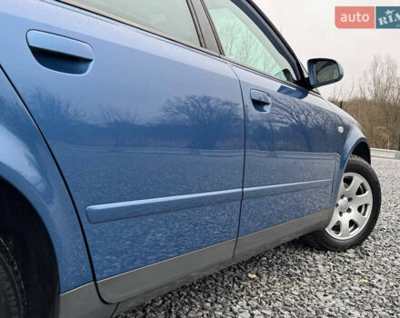 Синій Ауді А4, об'ємом двигуна 2 л та пробігом 205 тис. км за 4550 $, фото 44 на Automoto.ua