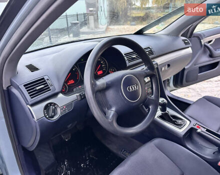 Синій Ауді А4, об'ємом двигуна 2 л та пробігом 238 тис. км за 4999 $, фото 26 на Automoto.ua
