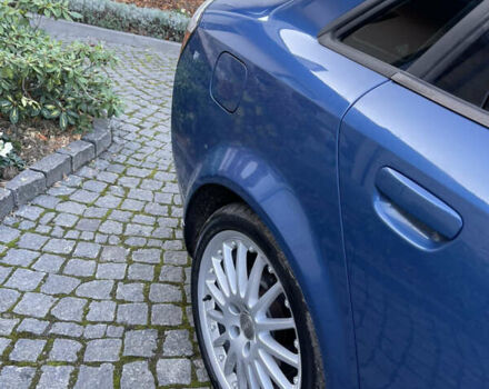 Синий Ауди А4, объемом двигателя 1.6 л и пробегом 258 тыс. км за 4199 $, фото 18 на Automoto.ua