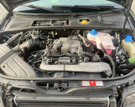 Синій Ауді А4, об'ємом двигуна 2.5 л та пробігом 385 тис. км за 4700 $, фото 24 на Automoto.ua