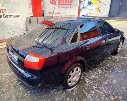 Синий Ауди А4, объемом двигателя 1.6 л и пробегом 206 тыс. км за 5700 $, фото 3 на Automoto.ua