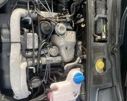 Синій Ауді А4, об'ємом двигуна 2.5 л та пробігом 385 тис. км за 4700 $, фото 25 на Automoto.ua