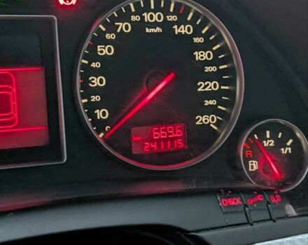 Синий Ауди А4, объемом двигателя 1.6 л и пробегом 241 тыс. км за 5000 $, фото 21 на Automoto.ua