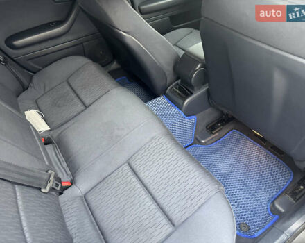 Синий Ауди А4, объемом двигателя 2.5 л и пробегом 303 тыс. км за 5800 $, фото 11 на Automoto.ua