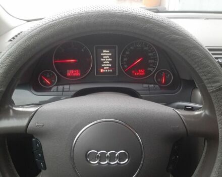 Синий Ауди А4, объемом двигателя 2.5 л и пробегом 314 тыс. км за 6500 $, фото 7 на Automoto.ua