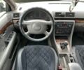 Синий Ауди А4, объемом двигателя 1.9 л и пробегом 299 тыс. км за 1999 $, фото 4 на Automoto.ua