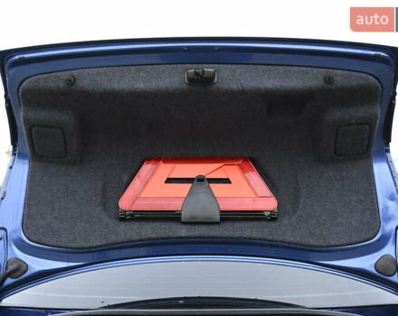 Синій Ауді А4, об'ємом двигуна 1.6 л та пробігом 246 тис. км за 6500 $, фото 24 на Automoto.ua