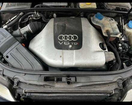 Синий Ауди А4, объемом двигателя 2.5 л и пробегом 330 тыс. км за 2000 $, фото 6 на Automoto.ua