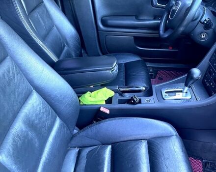 Синий Ауди А4, объемом двигателя 2 л и пробегом 317 тыс. км за 5700 $, фото 4 на Automoto.ua