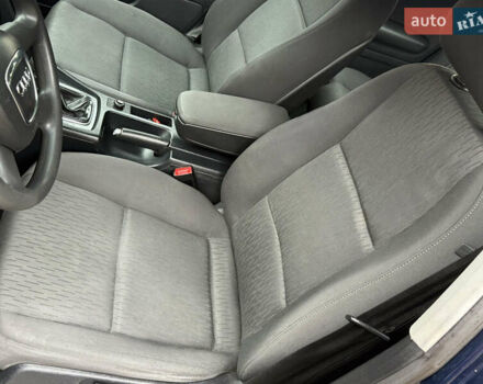 Синий Ауди А4, объемом двигателя 2 л и пробегом 181 тыс. км за 6950 $, фото 37 на Automoto.ua