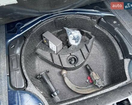 Синий Ауди А4, объемом двигателя 1.6 л и пробегом 189 тыс. км за 5999 $, фото 15 на Automoto.ua
