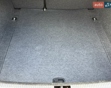 Ауді А4 2006 у Могилев-Подольском на Automoto.ua Синій Ауді А4, об'ємом двигуна 2 л та пробігом 181 тис. км за 6700 $, фото 47 на Automoto.ua