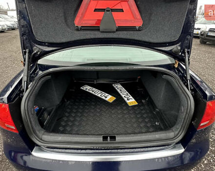 Синий Ауди А4, объемом двигателя 1.6 л и пробегом 193 тыс. км за 7800 $, фото 23 на Automoto.ua