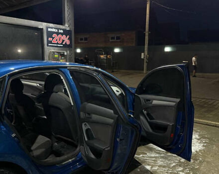Синий Ауди А4, объемом двигателя 1.8 л и пробегом 254 тыс. км за 8500 $, фото 8 на Automoto.ua