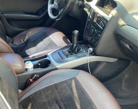 Синий Ауди А4, объемом двигателя 2 л и пробегом 338 тыс. км за 8100 $, фото 8 на Automoto.ua