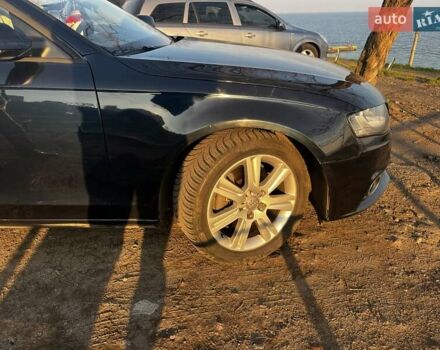 Синий Ауди А4, объемом двигателя 2 л и пробегом 246 тыс. км за 8900 $, фото 2 на Automoto.ua