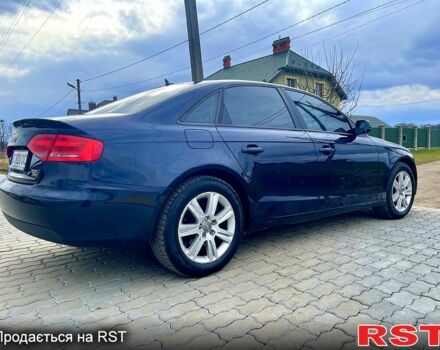Синий Ауди А4, объемом двигателя 20 л и пробегом 270 тыс. км за 8800 $, фото 4 на Automoto.ua