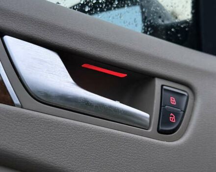 Синий Ауди А4, объемом двигателя 1.98 л и пробегом 175 тыс. км за 11000 $, фото 24 на Automoto.ua