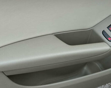 Синий Ауди А4, объемом двигателя 1.98 л и пробегом 175 тыс. км за 11000 $, фото 23 на Automoto.ua