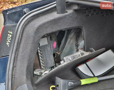 Синий Ауди А4, объемом двигателя 1.98 л и пробегом 203 тыс. км за 11000 $, фото 17 на Automoto.ua